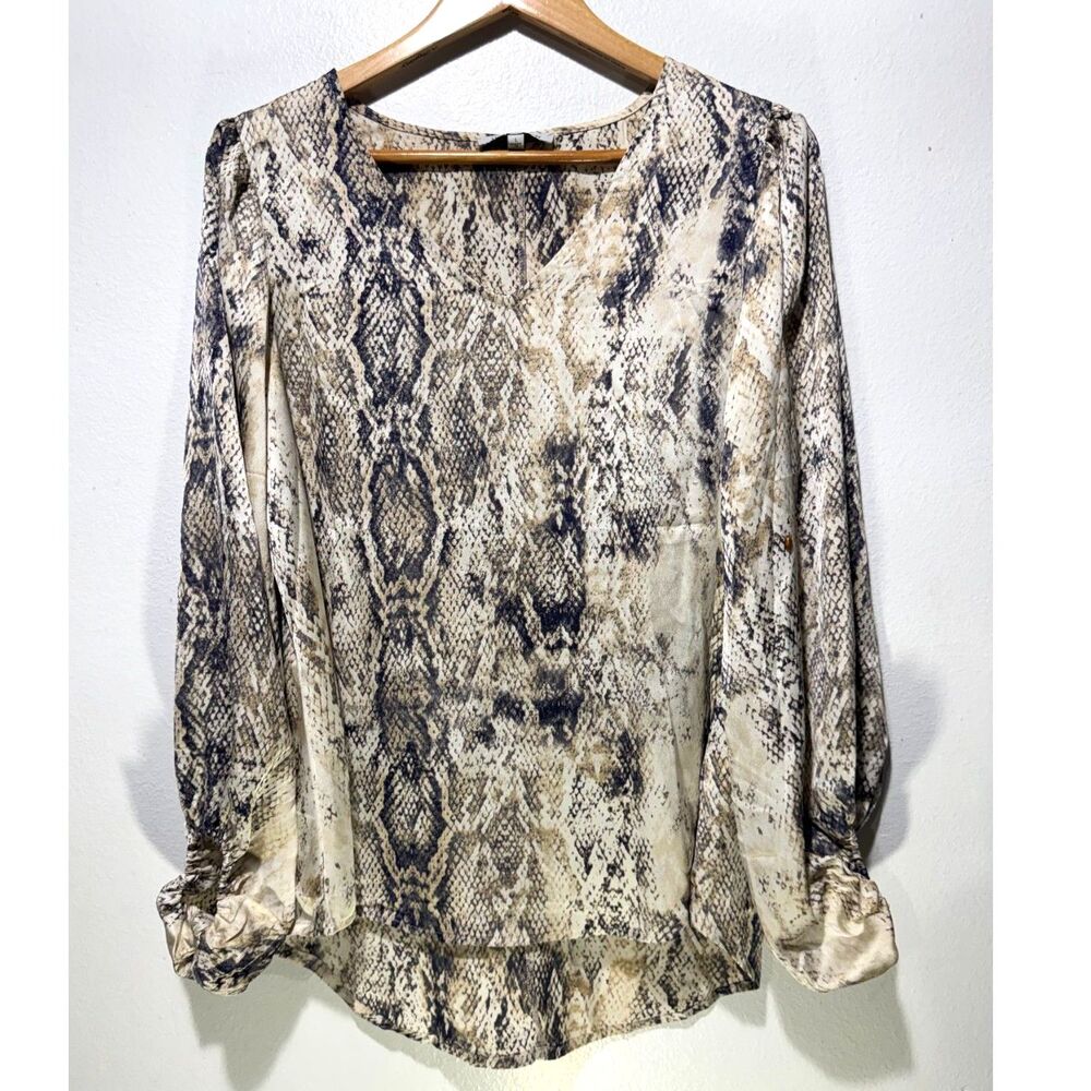 Hayden los Angeles blouse animal print classic timeless closet staple women L